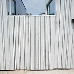 Boutique Style Eco-beachhouse, Private Jacuzzi Ferienhaus Privlaka (Zadar)