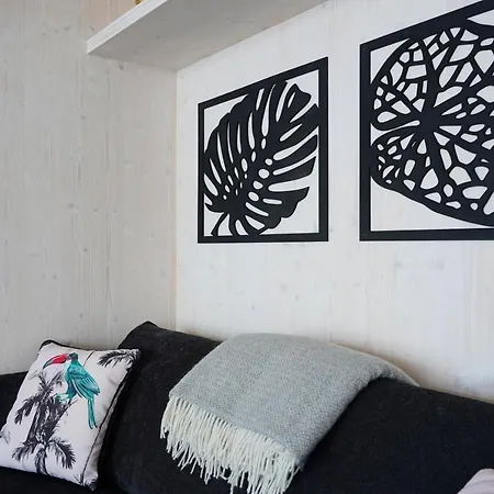 Vakantiehuis Boutique Style Eco-beachhouse, Private Jacuzzi *