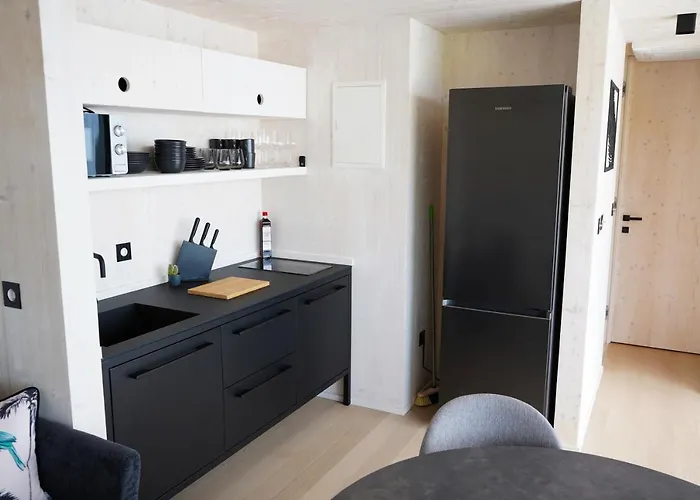 Дом отдыха Boutique Style Eco-beachhouse, Private Jacuzzi *