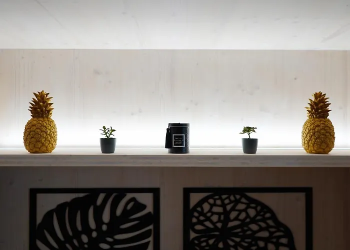 Boutique Style Eco-beachhouse, Private Jacuzzi *