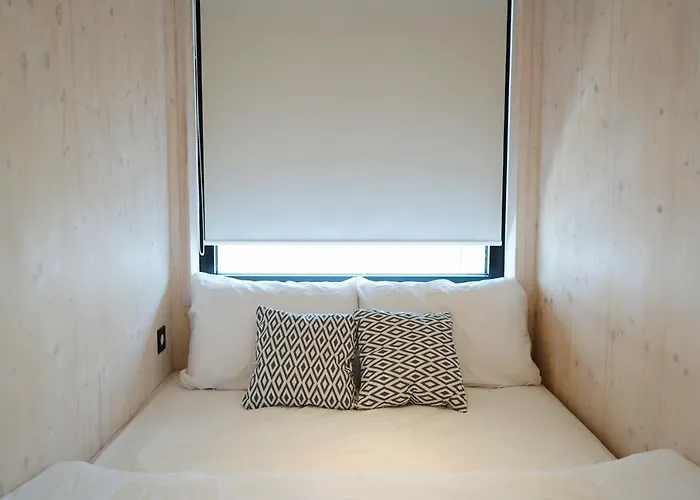Boutique Style Eco-beachhouse, Private Jacuzzi Привлака